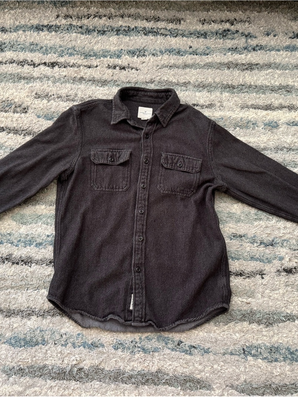 American Eagle Outfitters Black Long-Sleeve Button-Down Shirt